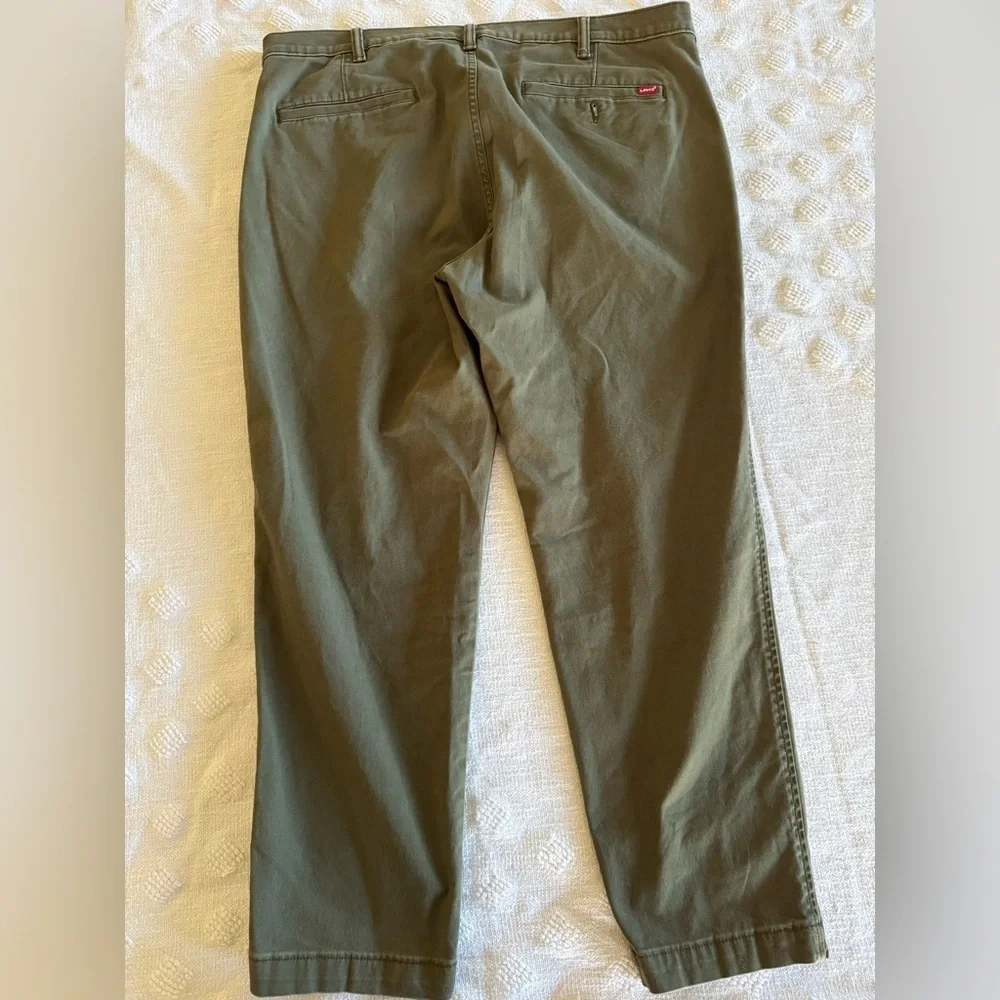 Levi’s XXCHINO RELAXED TAPER PANTS-SZ 38/30 Waist 20” Inseam 28.5”